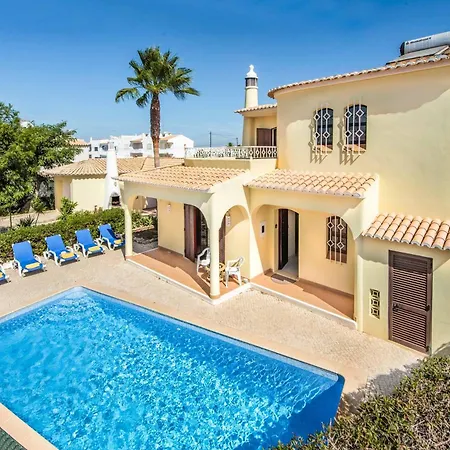 Pardal Villa